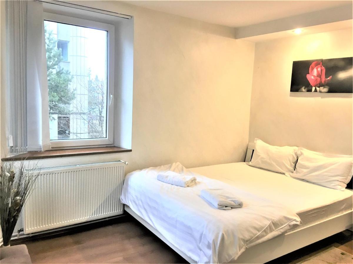 Large In Ultra-central Location *